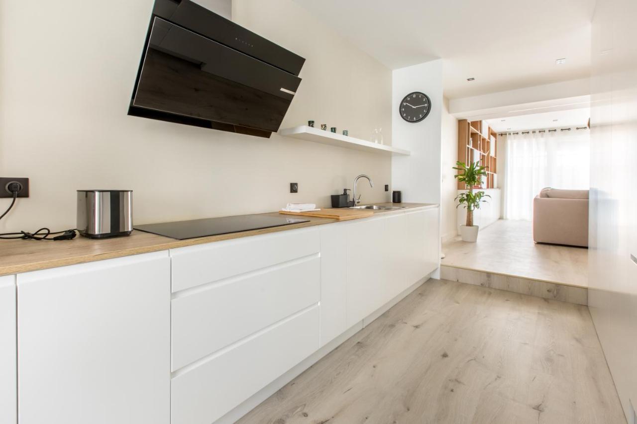 Appartement Spacieux Et Moderne 4 Chambres A 5Mn A Pieds Republique リール エクステリア 写真