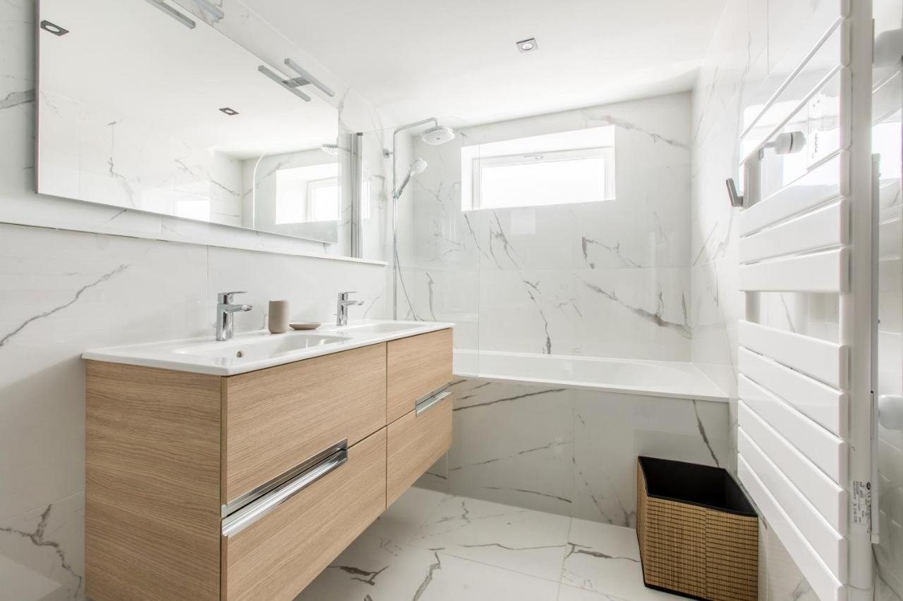 Appartement Spacieux Et Moderne 4 Chambres A 5Mn A Pieds Republique リール エクステリア 写真